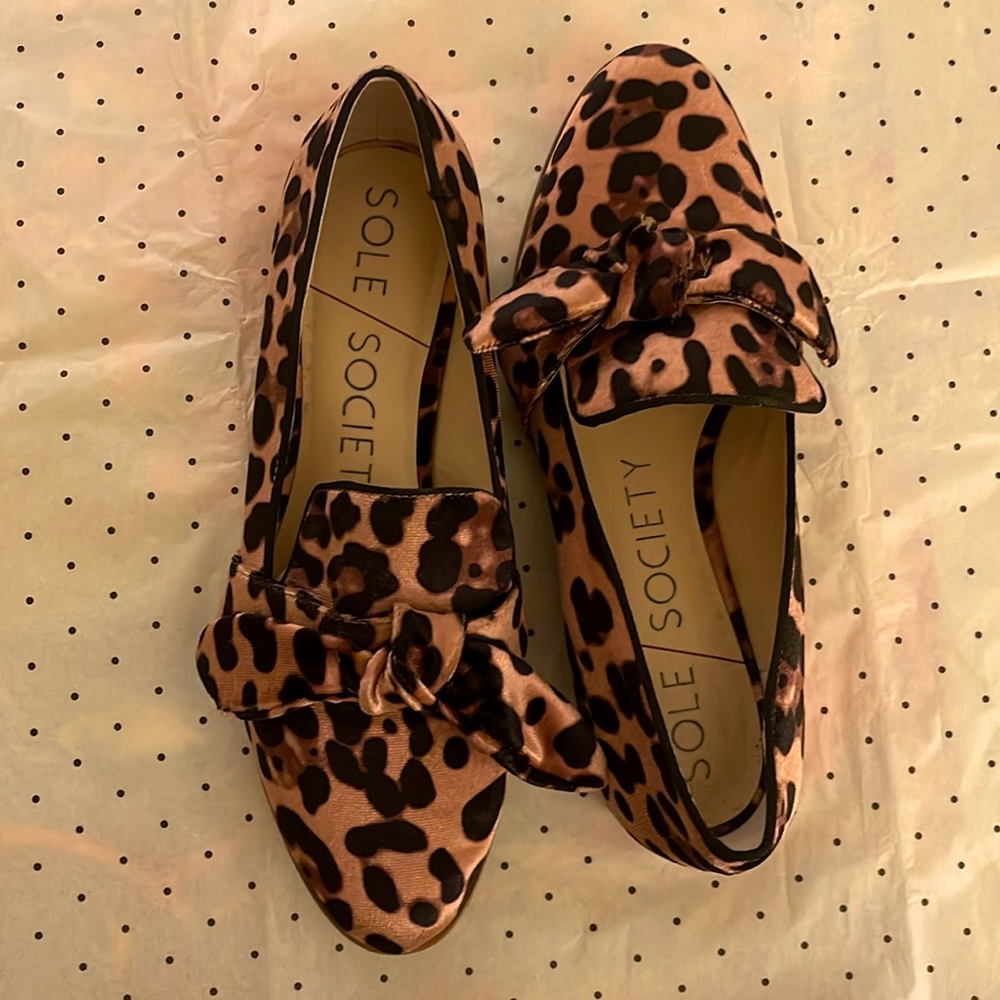 Sole Society Leopard Print Bow Loafers, size 7.5